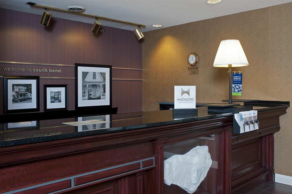 Hampton Inn & Suites Саут-Бенд Интерьер фото